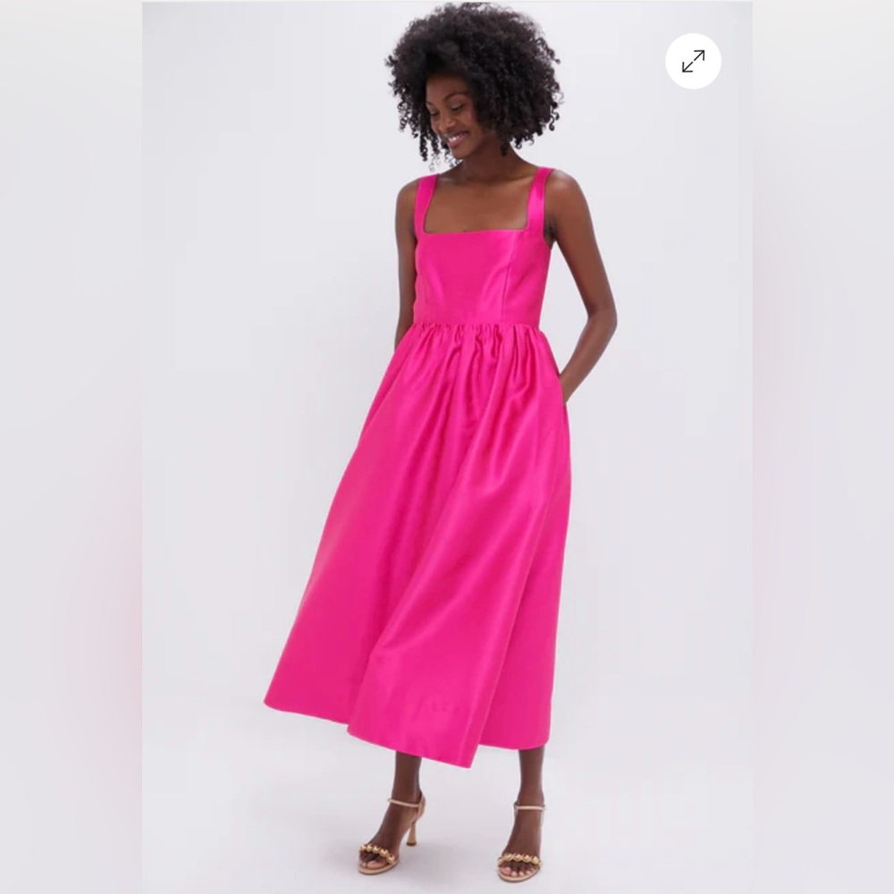 Elegant Pink Sleeveless Dress